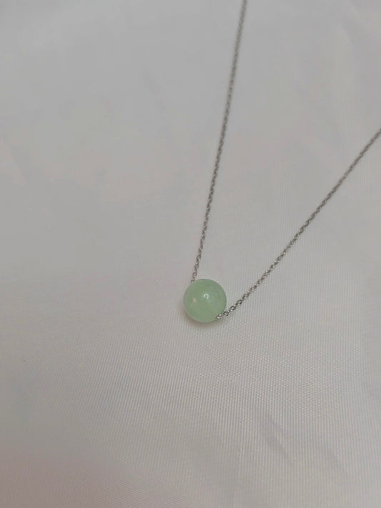 Yuan | Minimalist Floating Jadeite Necklace in Pastel Green