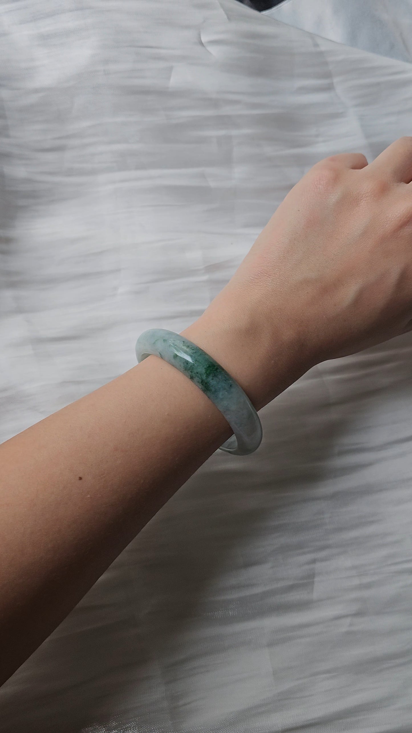 GUARDIAN | JAYDE Natural Grade-A Jadeite Bangle in Floral Green/Piao Hua (56.3mm Half Round)
