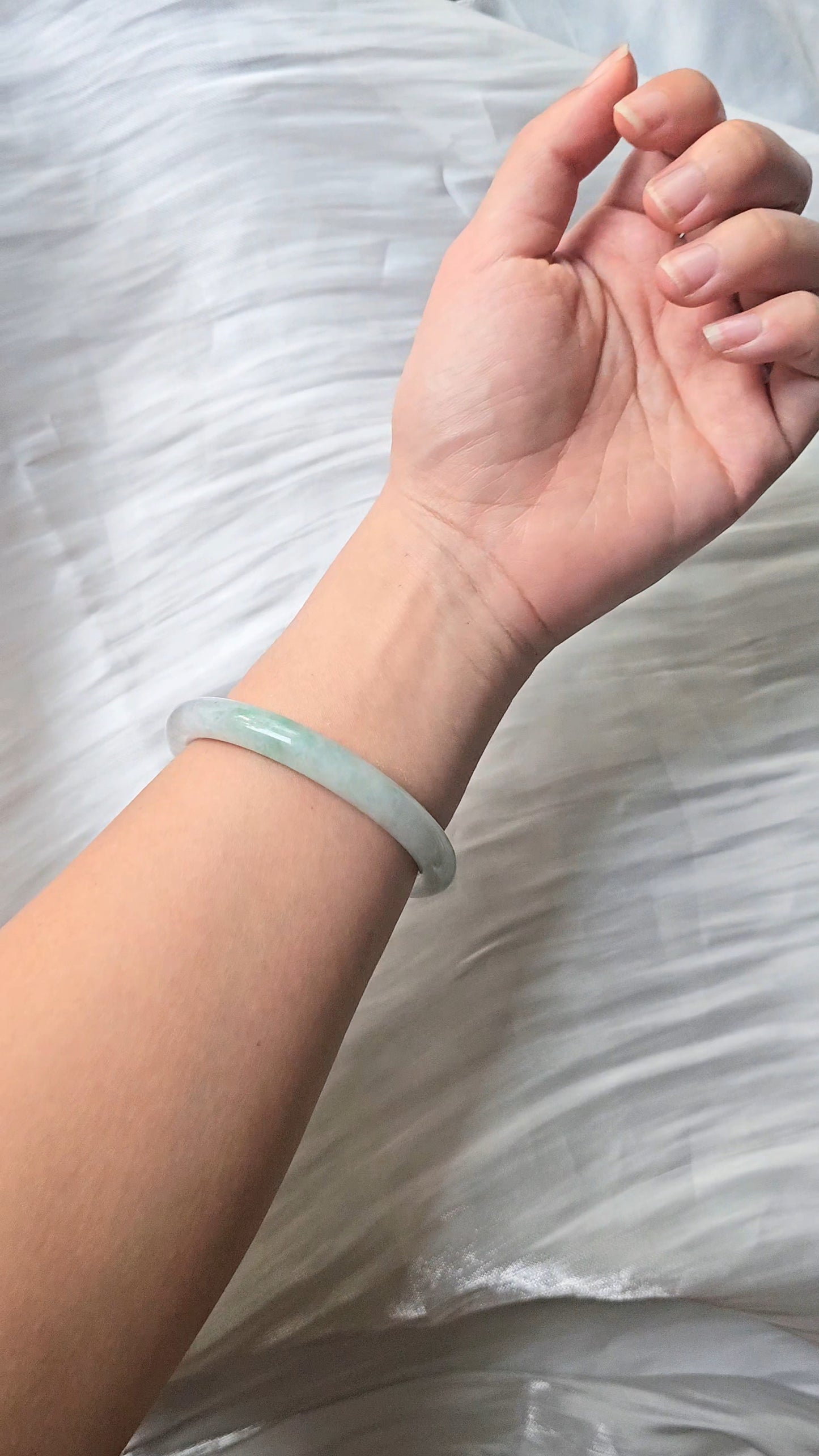 GUARDIAN | JAYDE Natural Grade-A Jadeite Bangle in Dreamy White with Pastel Green (57.6mm Round)