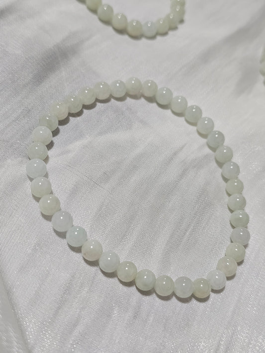 Yuan | Jadeite Bead Bracelet in Light Pastel Green (5mm)