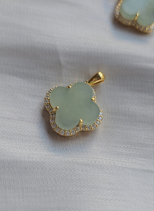 Nature | Serendipity Four Leaf Clover Jadeite Pendant in Aqua Green (18ct yellow gold/18k gold vermeil)