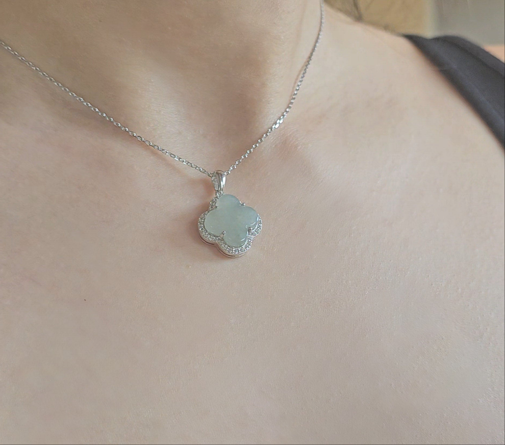 minimalistic modern simple four clover leaf van cleef green jadeite jade sterling silver palladium necklace