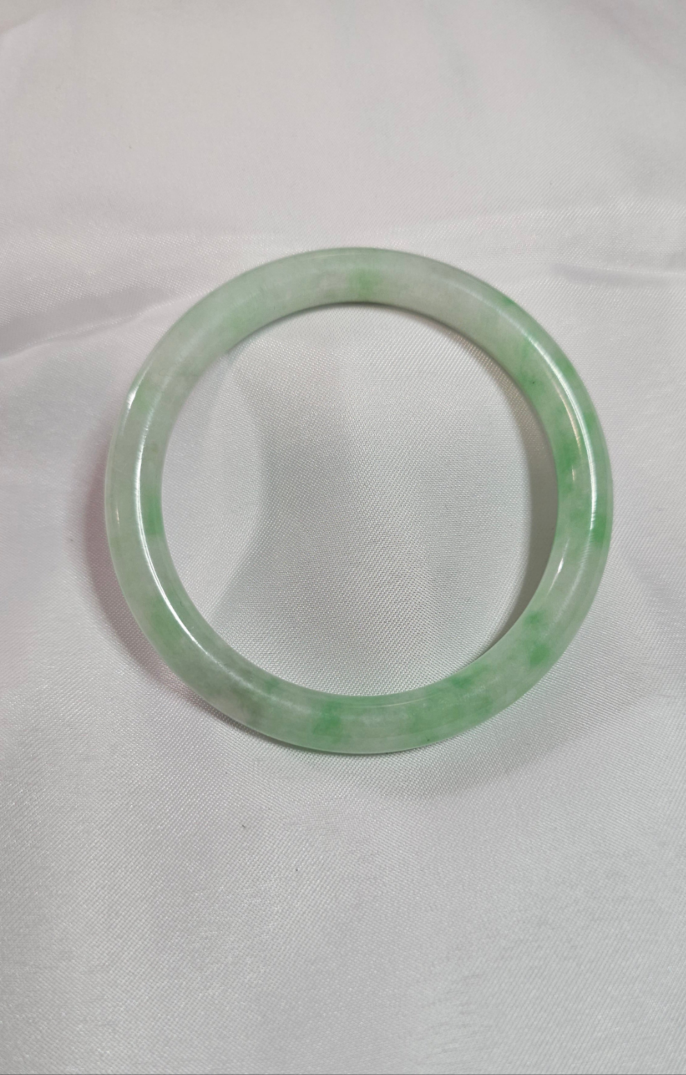 GUARDIAN | JAYDE Natural Grade-A Jadeite Bangle in Pastel Green and White (54.3mm Round)