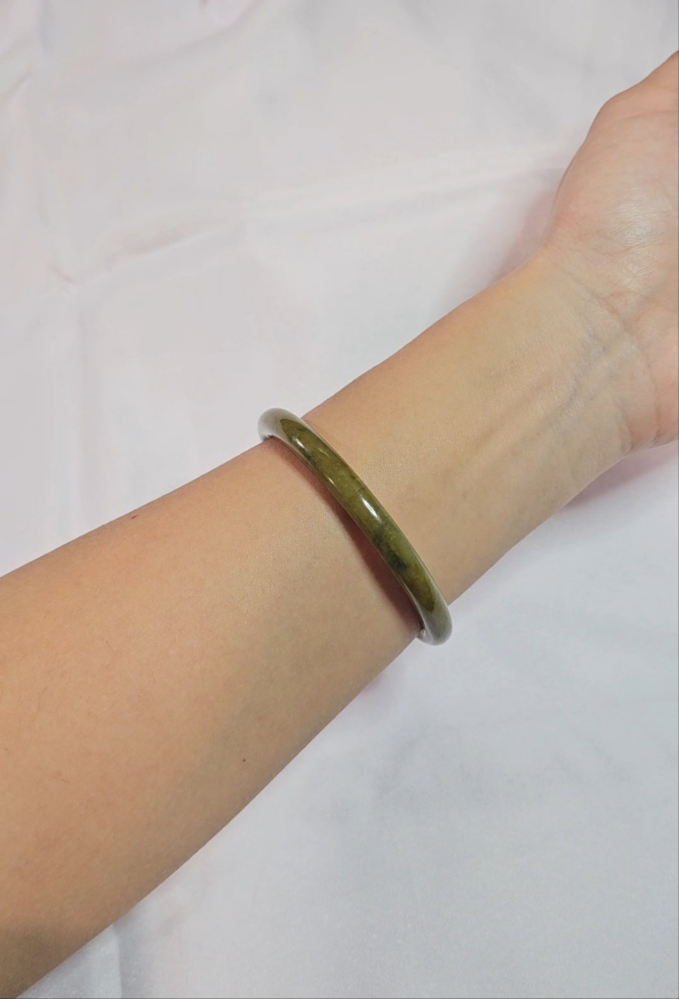 GUARDIAN | JAYDE Natural Grade-A Jadeite Bangle in Yellow Haze (56.6mm Thin Round)