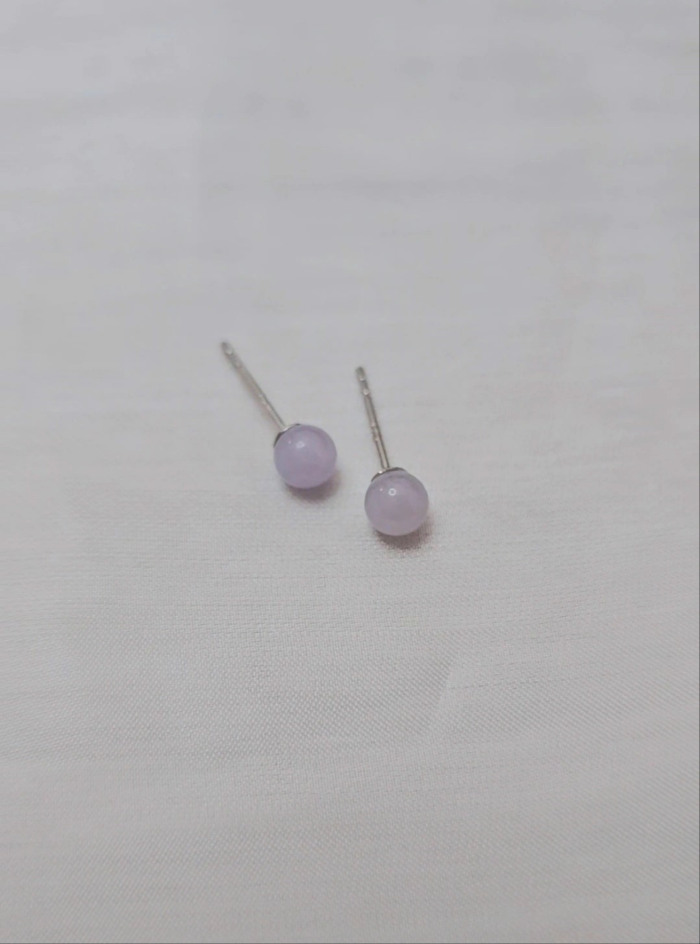 Yuan | Minimalist Jadeite Stud Earrings in Lavender Purple