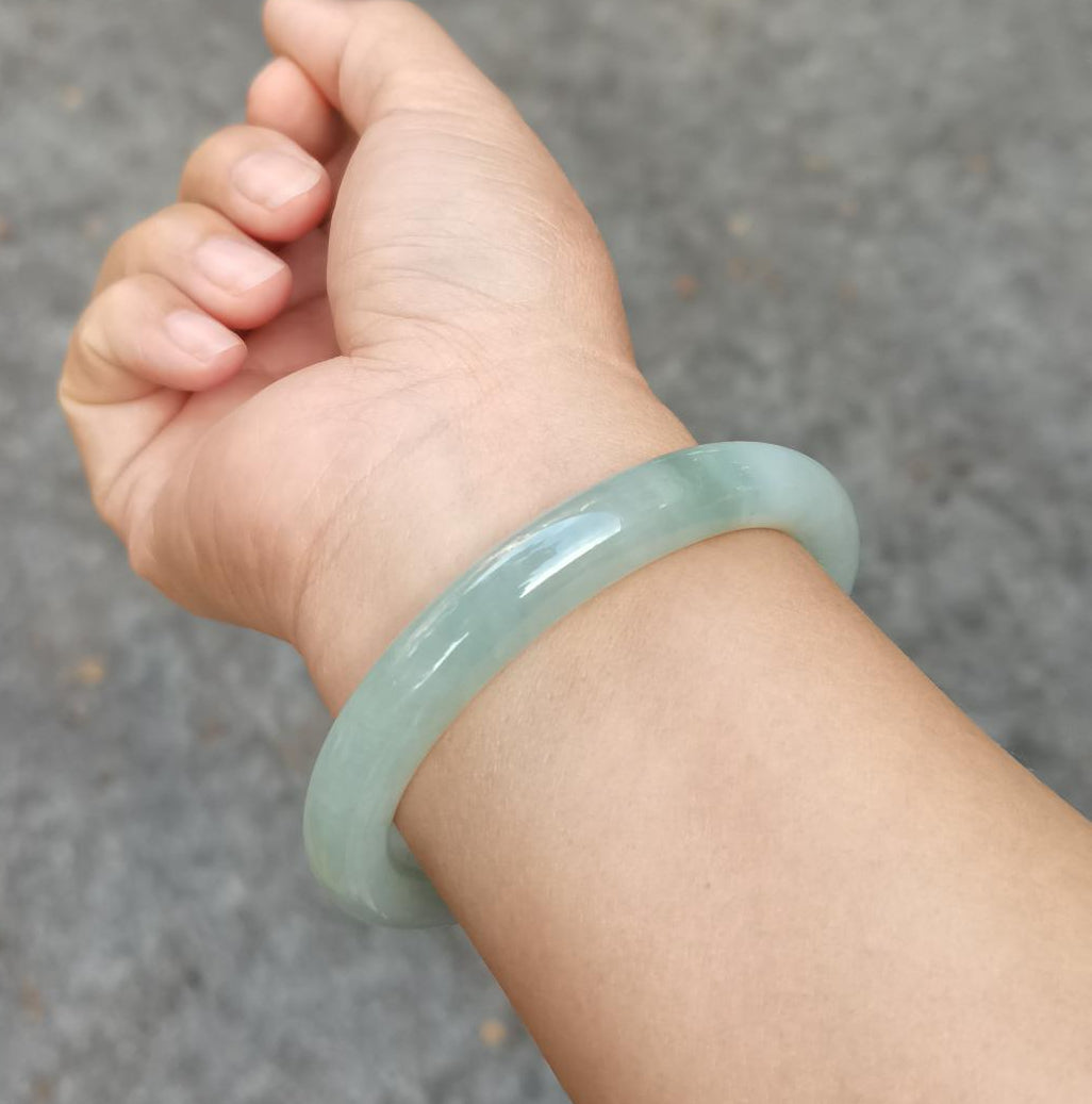GUARDIAN | JAYDE Natural Grade-A Jadeite Bangle in Light Aqua Green (58.5mm Round)