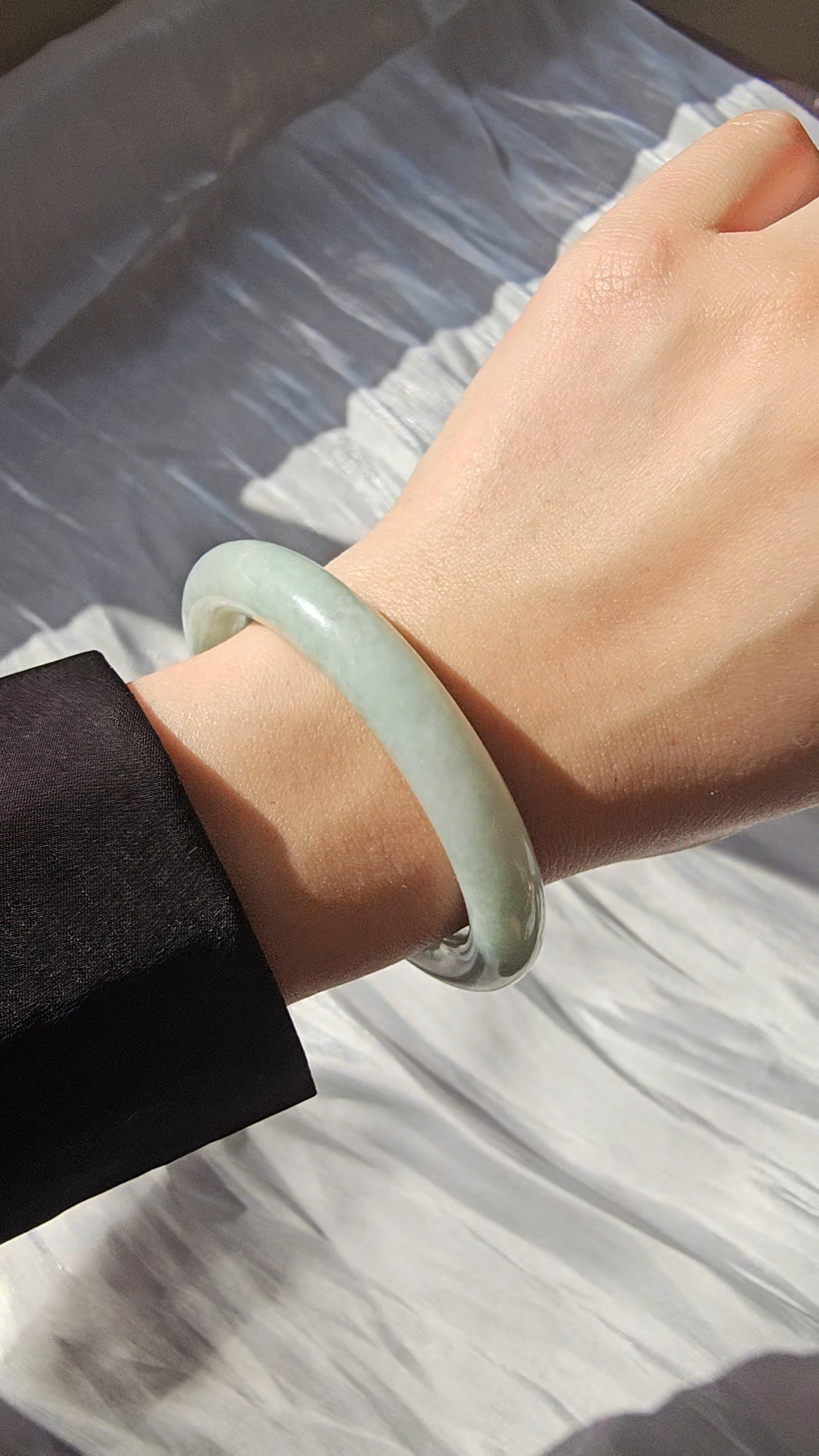 GUARDIAN | JAYDE Natural Grade-A Jadeite Bangle in Light Pastel Green (57mm Half Round)