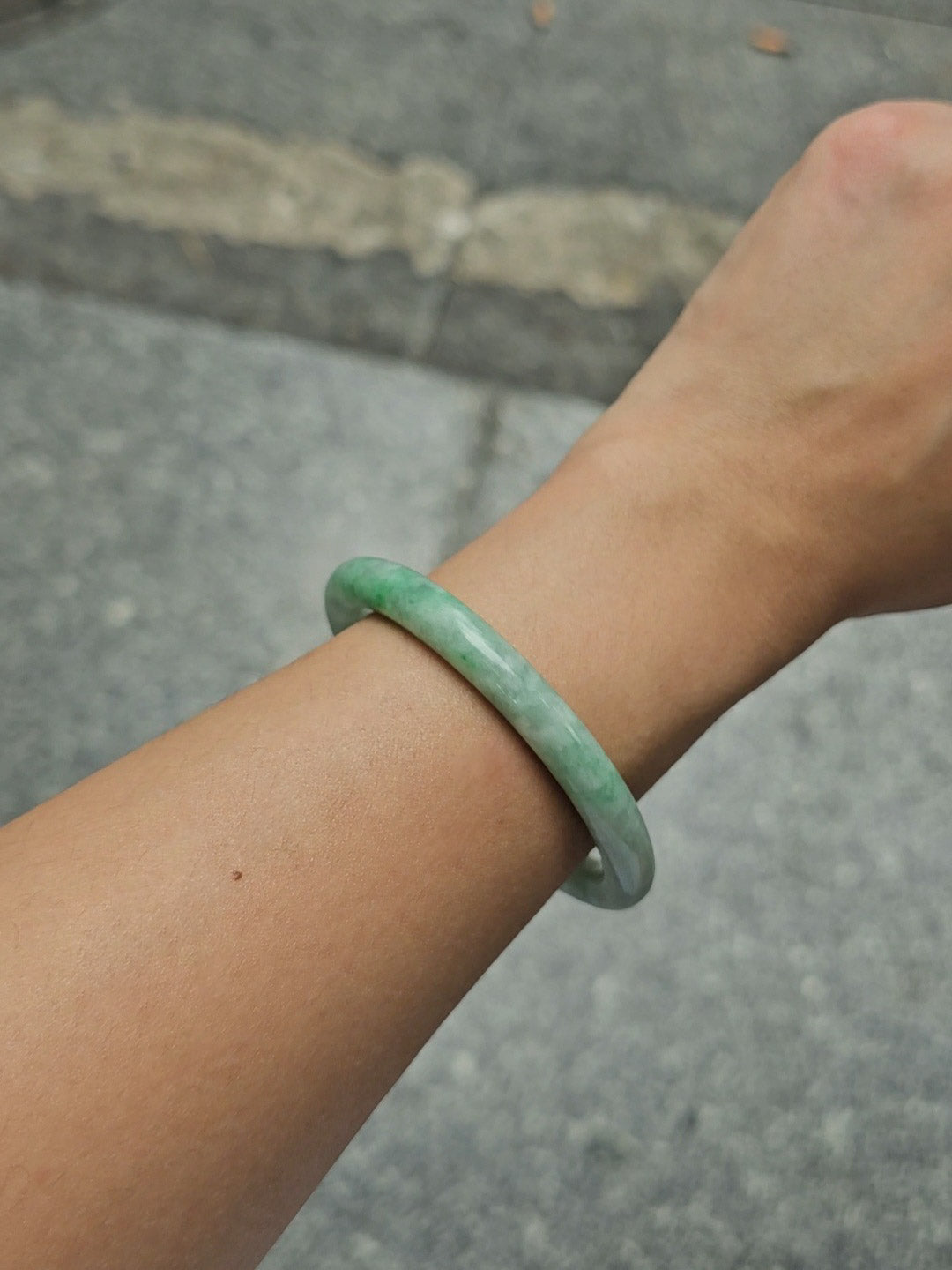 GUARDIAN | JAYDE Natural Grade-A Jadeite Bangle in Pastel Green (57mm Round)
