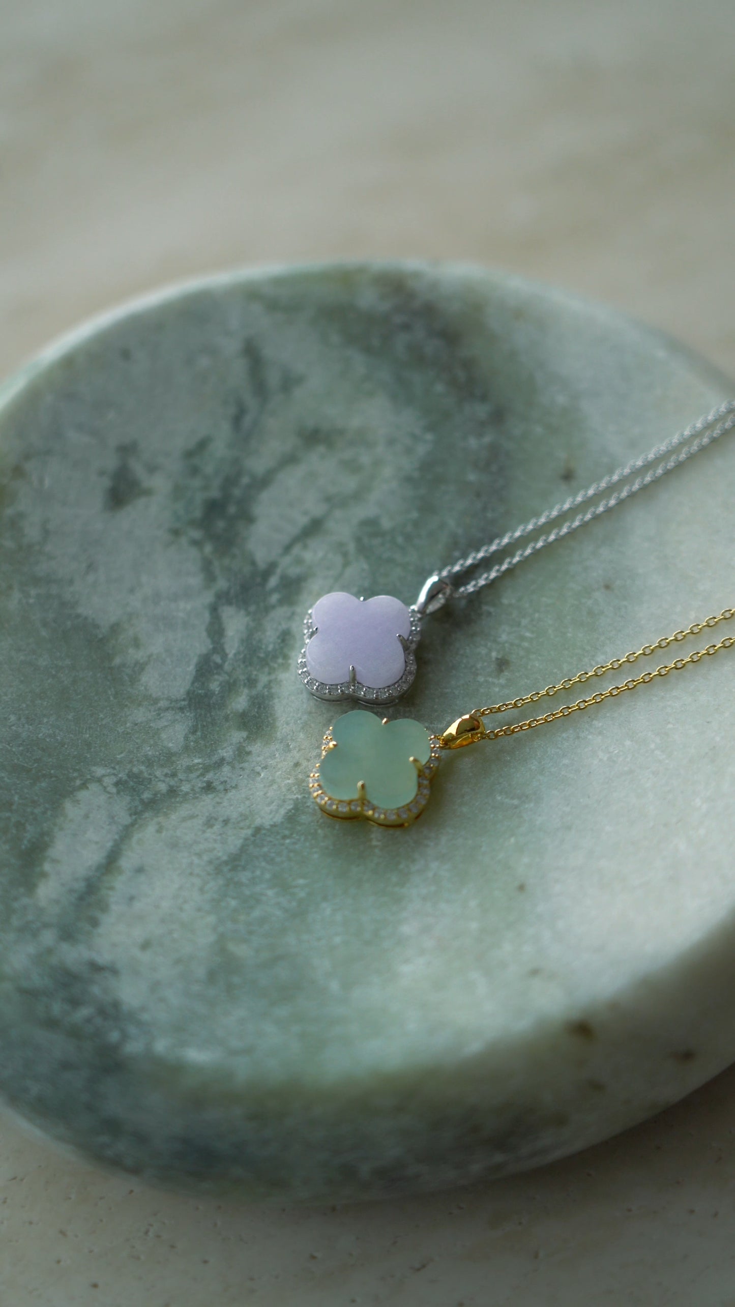 Nature | Serendipity Four Leaf Clover Jadeite Pendant in Light Lavender Purple