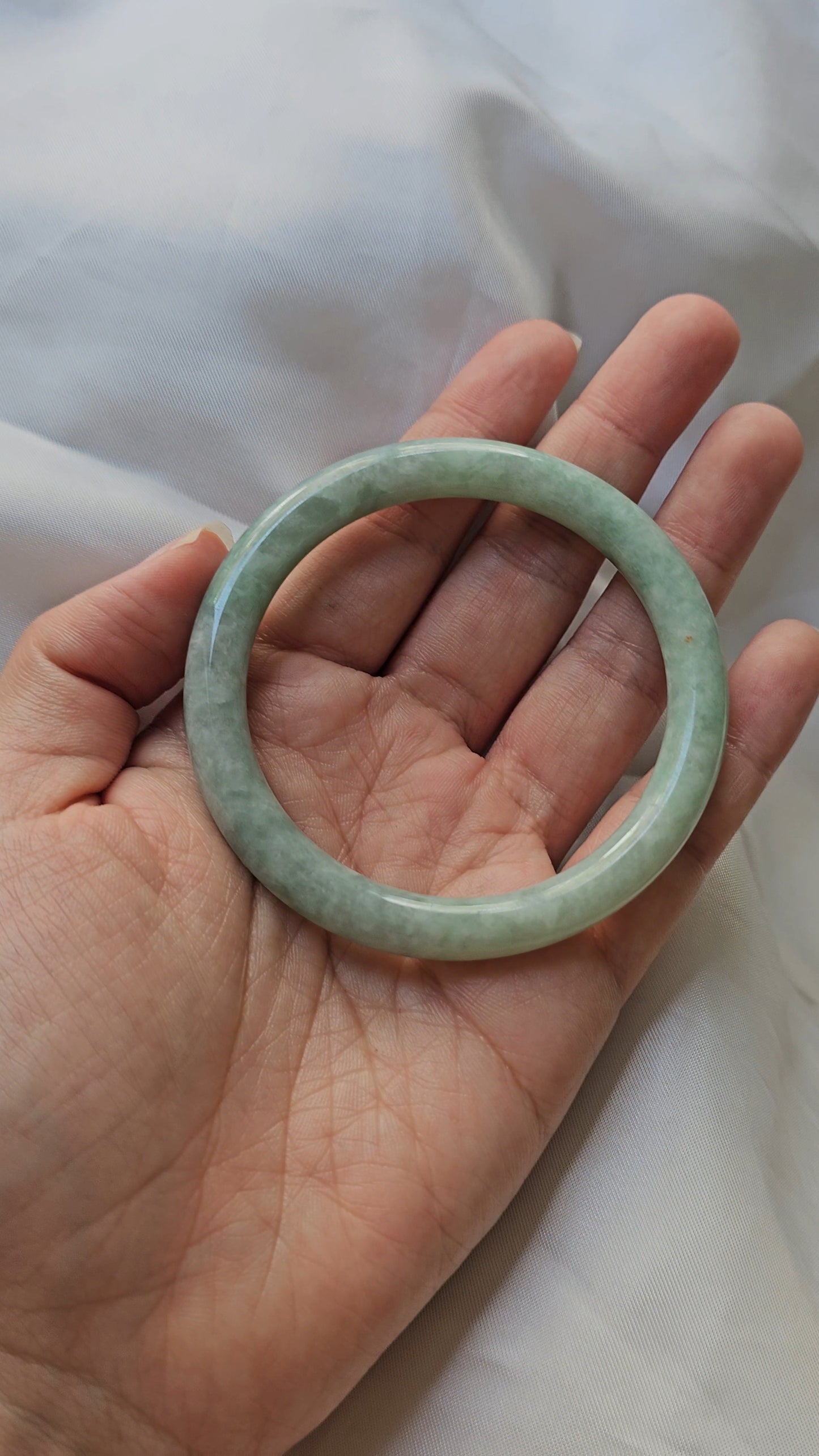 GUARDIAN | JAYDE Natural Grade-A Jadeite Bangle in Pastel Green (56.2mm Round)