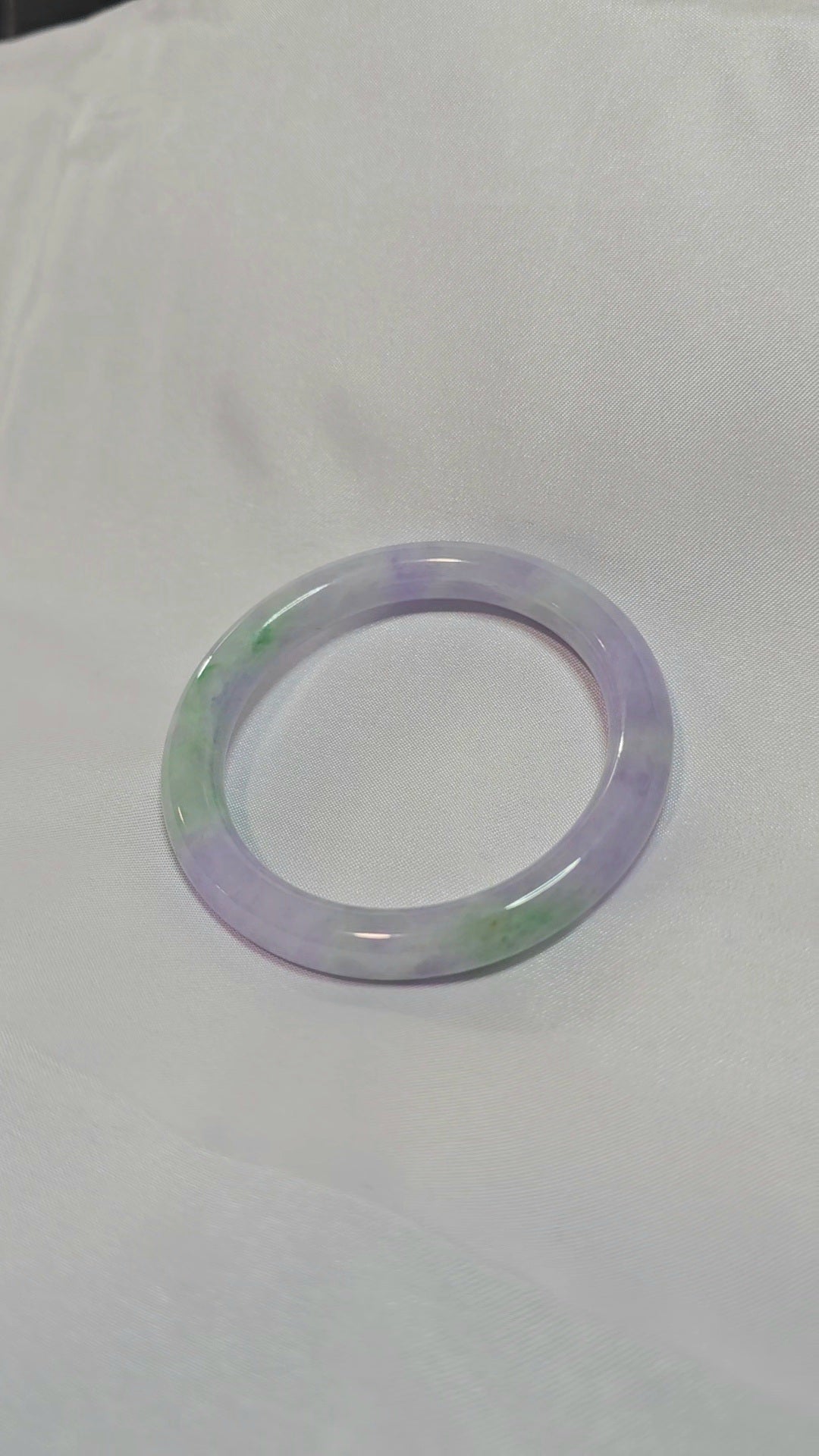 GUARDIAN | JAYDE Natural Grade-A Jadeite Bangle in Lavender Purple and Pastel Green (53.4mm Round)
