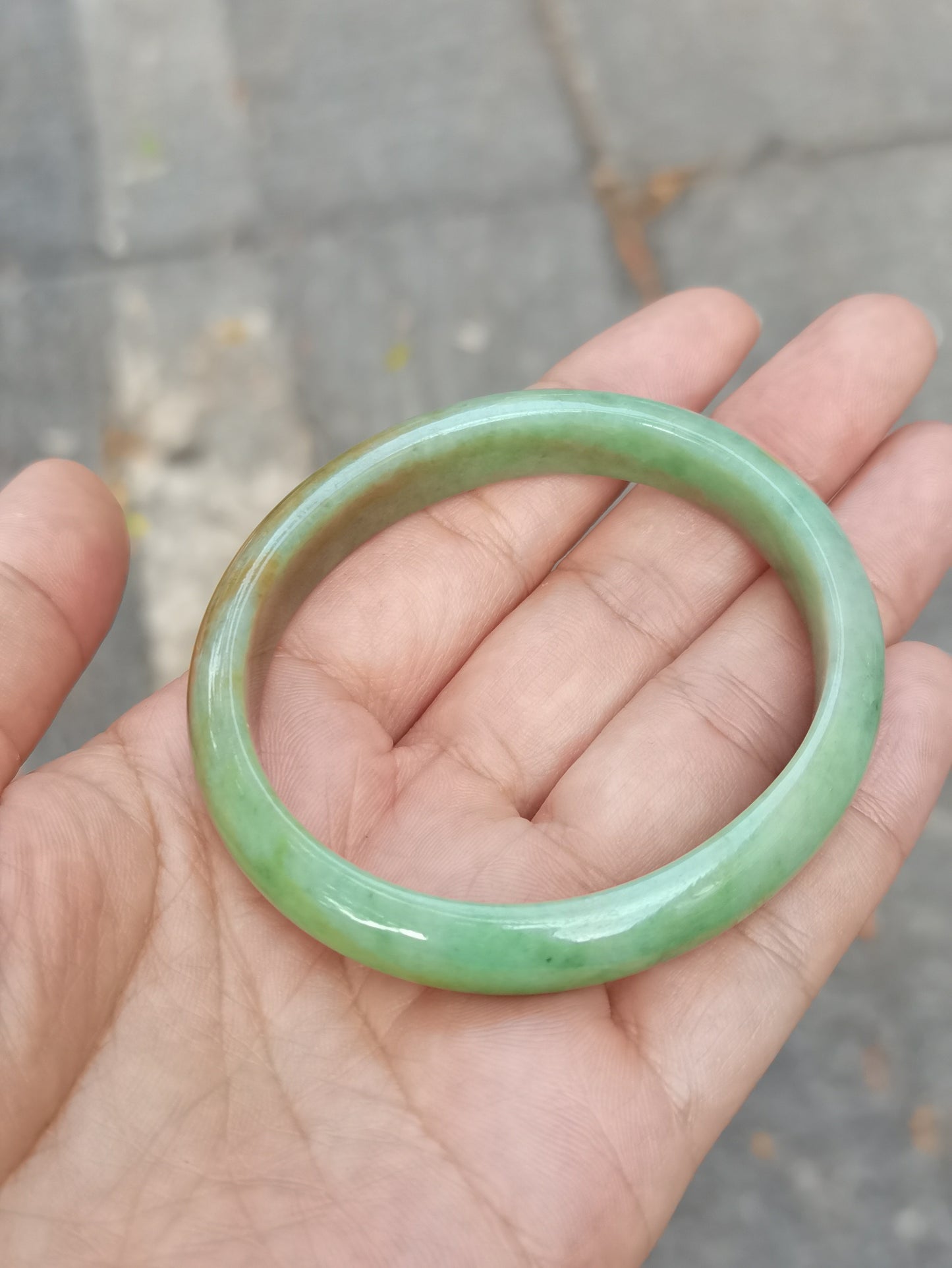 GUARDIAN | JAYDE Natural Grade-A Jadeite Bangle in Pastel Green and Yellow Haze (54.9mm Oval)