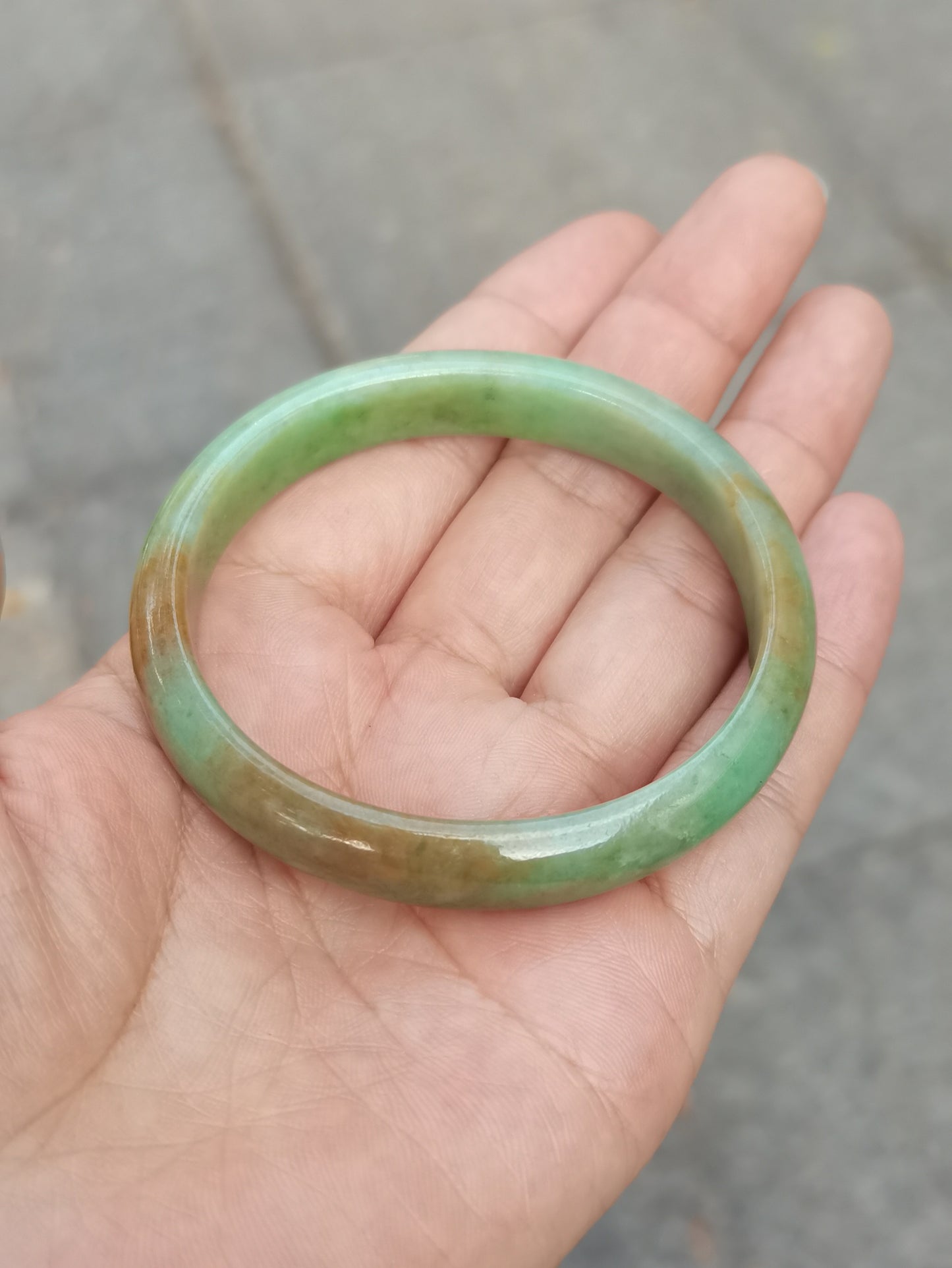 GUARDIAN | JAYDE Natural Grade-A Jadeite Bangle in Pastel Green and Yellow Haze (54.9mm Oval)