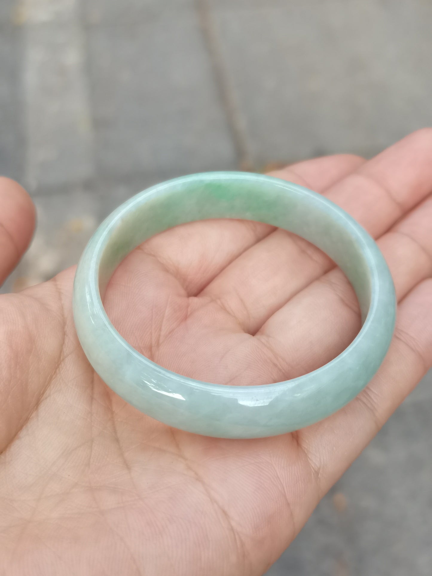 GUARDIAN | JAYDE Natural Grade-A Jadeite Bangle in Light Aqua Green (50.9mm Oval)