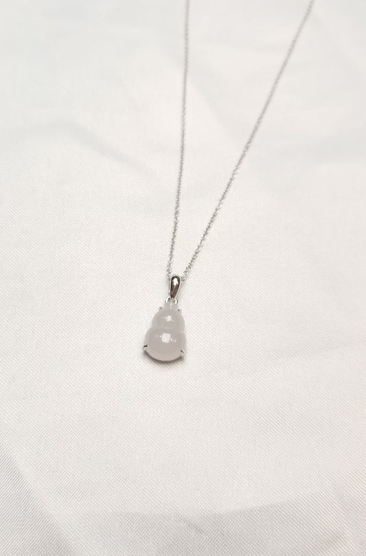 Guardian | Hulu Jadeite Pendant in Dreamy White