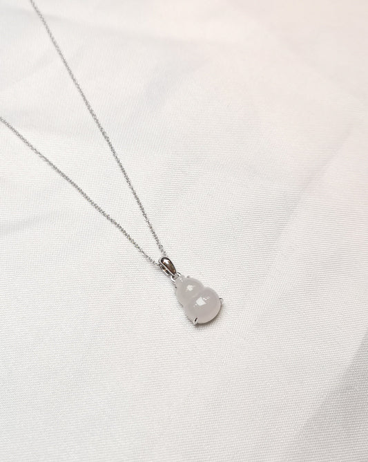 Guardian | Hulu Jadeite Pendant in Dreamy White