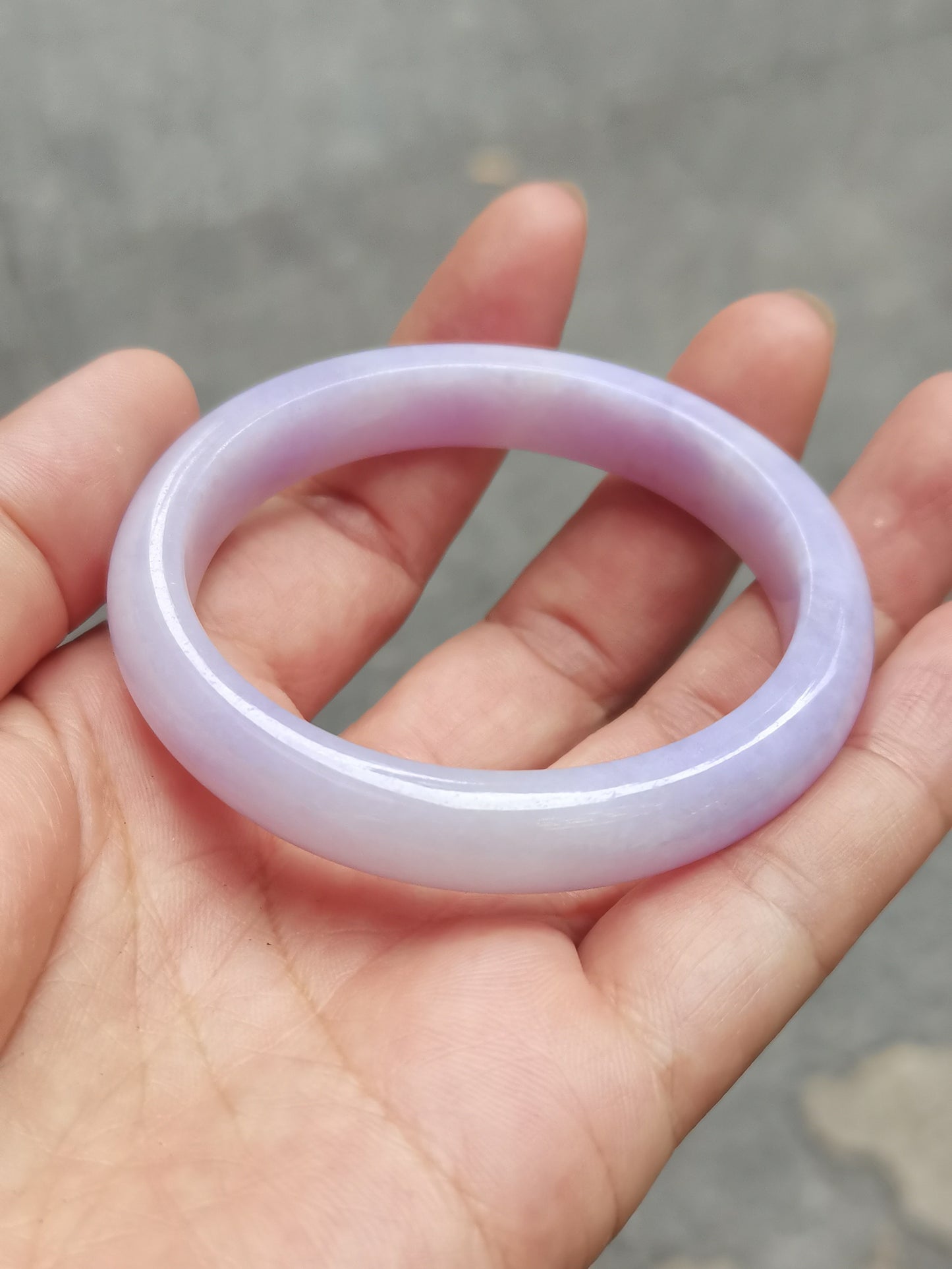 GUARDIAN | JAYDE Natural Grade-A Jadeite Bangle in Light Lavender Purple (52.8mm Oval)