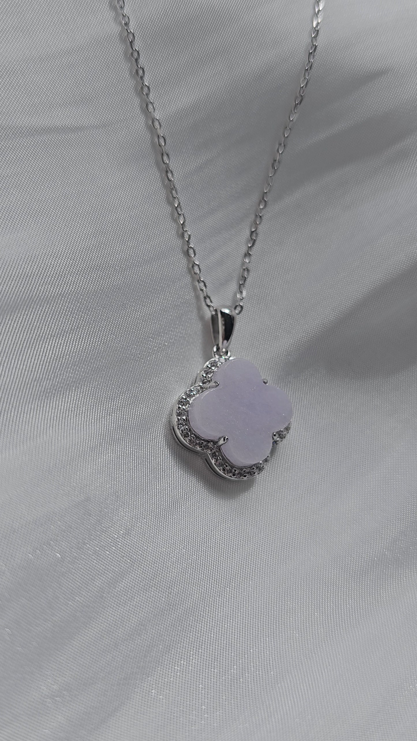 Nature | Serendipity Four Leaf Clover Jadeite Pendant in Light Lavender Purple