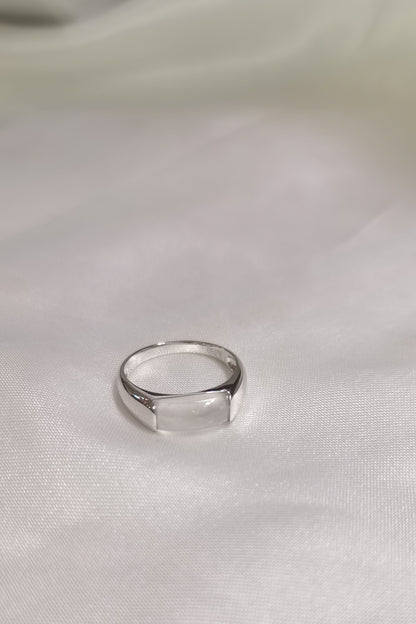 Jian | Untreated Grade-A Jadeite Ring in Icy White