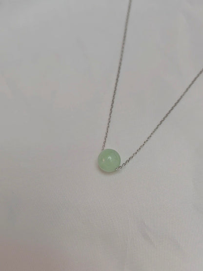 Yuan | Minimalist Floating Jadeite Necklace in Pastel Green