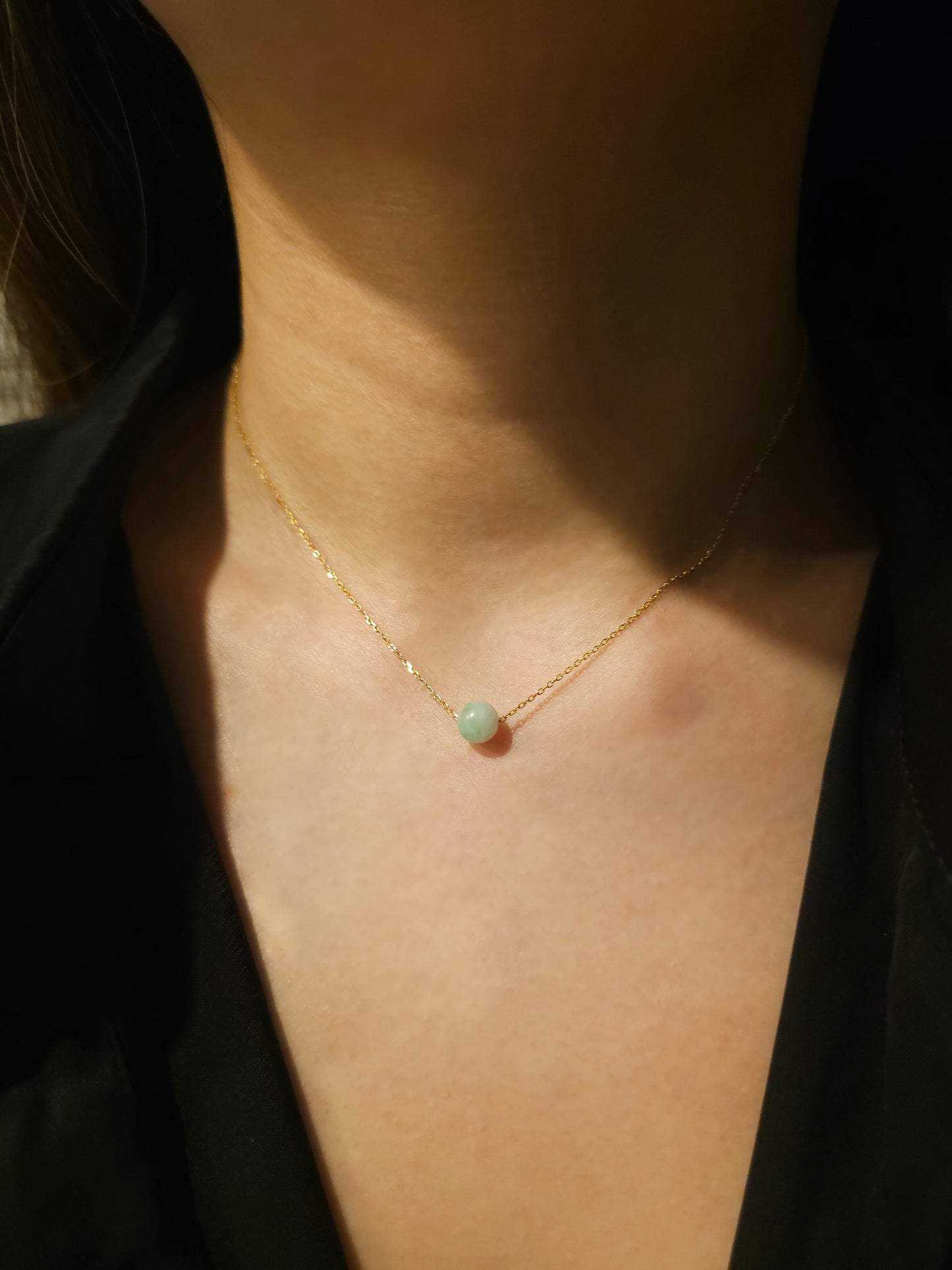 Yuan | Minimalist Floating Jadeite Necklace in Pastel Green