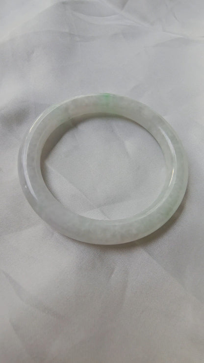 GUARDIAN | JAYDE Natural Grade-A Jadeite Bangle in Dreamy White with Pastel Green (55.2mm Round)