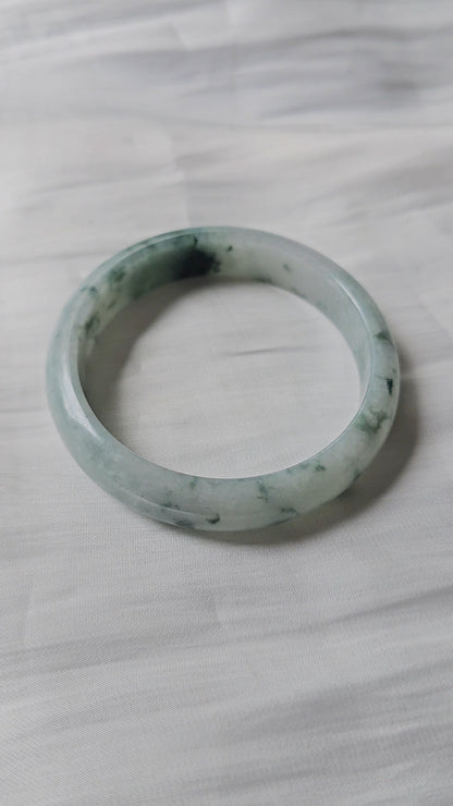 GUARDIAN | JAYDE Natural Grade-A Jadeite Bangle in Floral Green/Piao Hua (56.3mm Half Round)