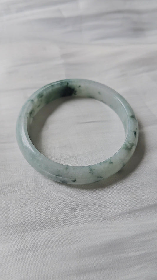 GUARDIAN | JAYDE Natural Grade-A Jadeite Bangle in Floral Green/Piao Hua (56.3mm Half Round)