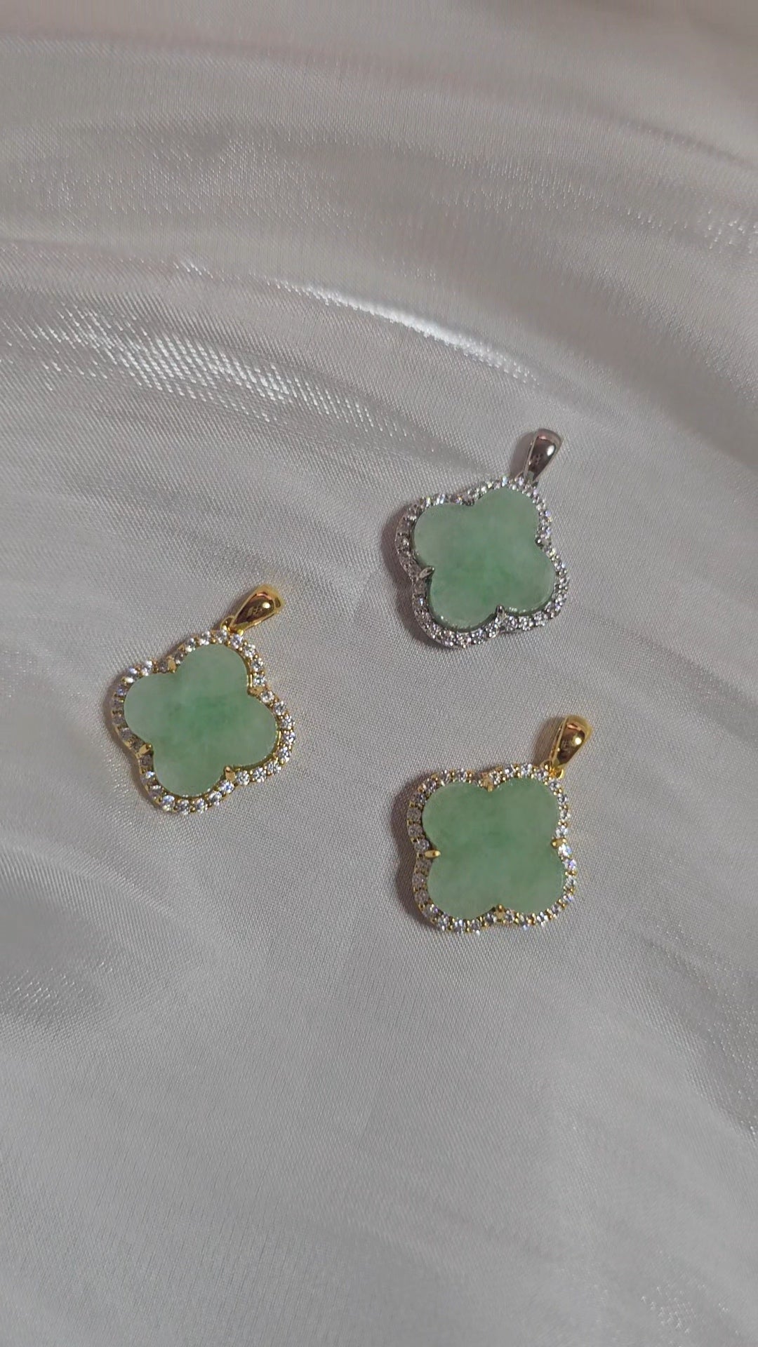 Nature | Serendipity Four Leaf Clover Jadeite Pendant in Pastel Green