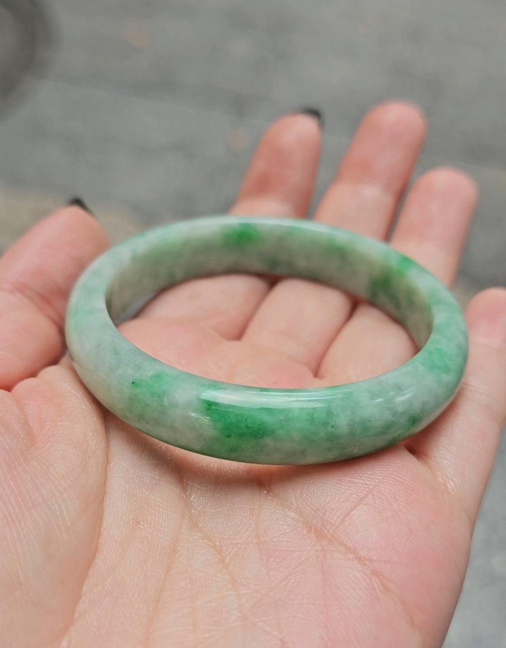 GUARDIAN | JAYDE Natural Grade-A Jadeite Bangle in Pastel Green (52.5mm Half Round)