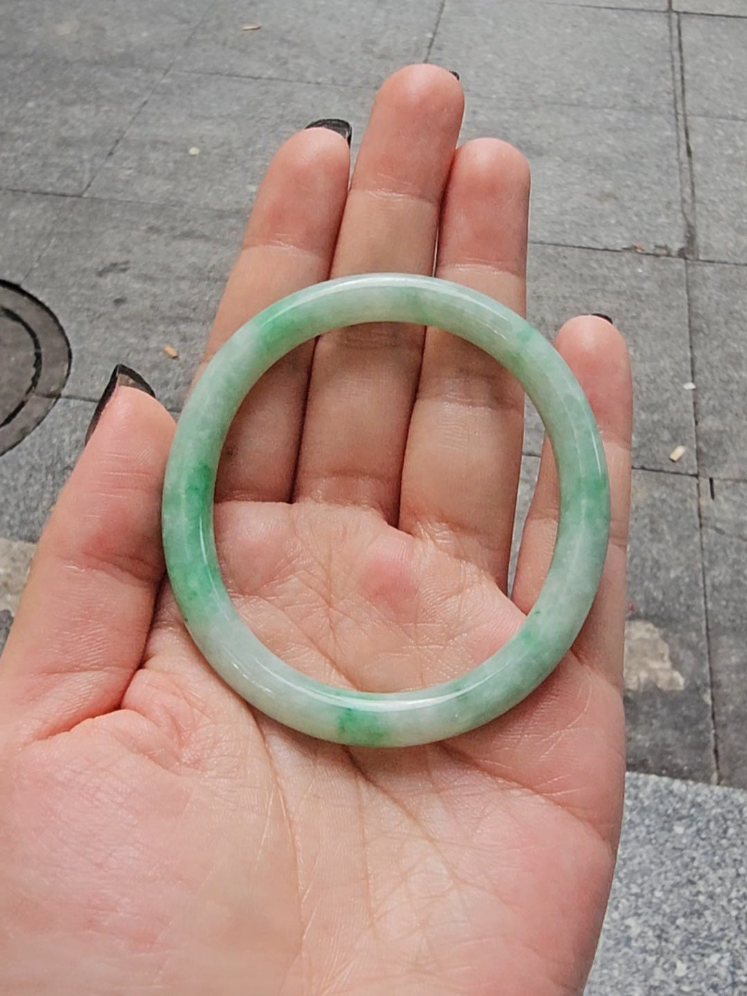 GUARDIAN | JAYDE Natural Grade-A Jadeite Bangle in Pastel Green (56.6mm Oval)