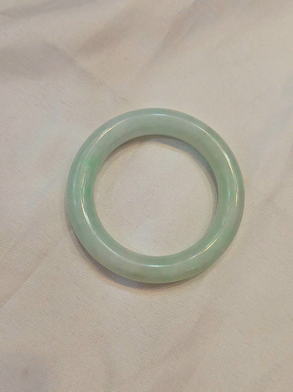 GUARDIAN | JAYDE Natural Grade-A Jadeite Baby Bangle in Pastel Green