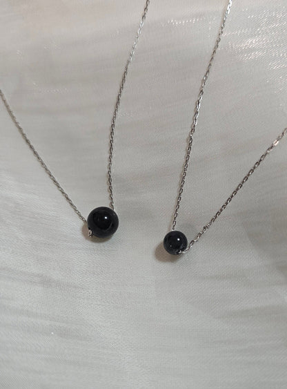 Yuan | Minimalist Floating Jadeite Necklace in Mysterious Black