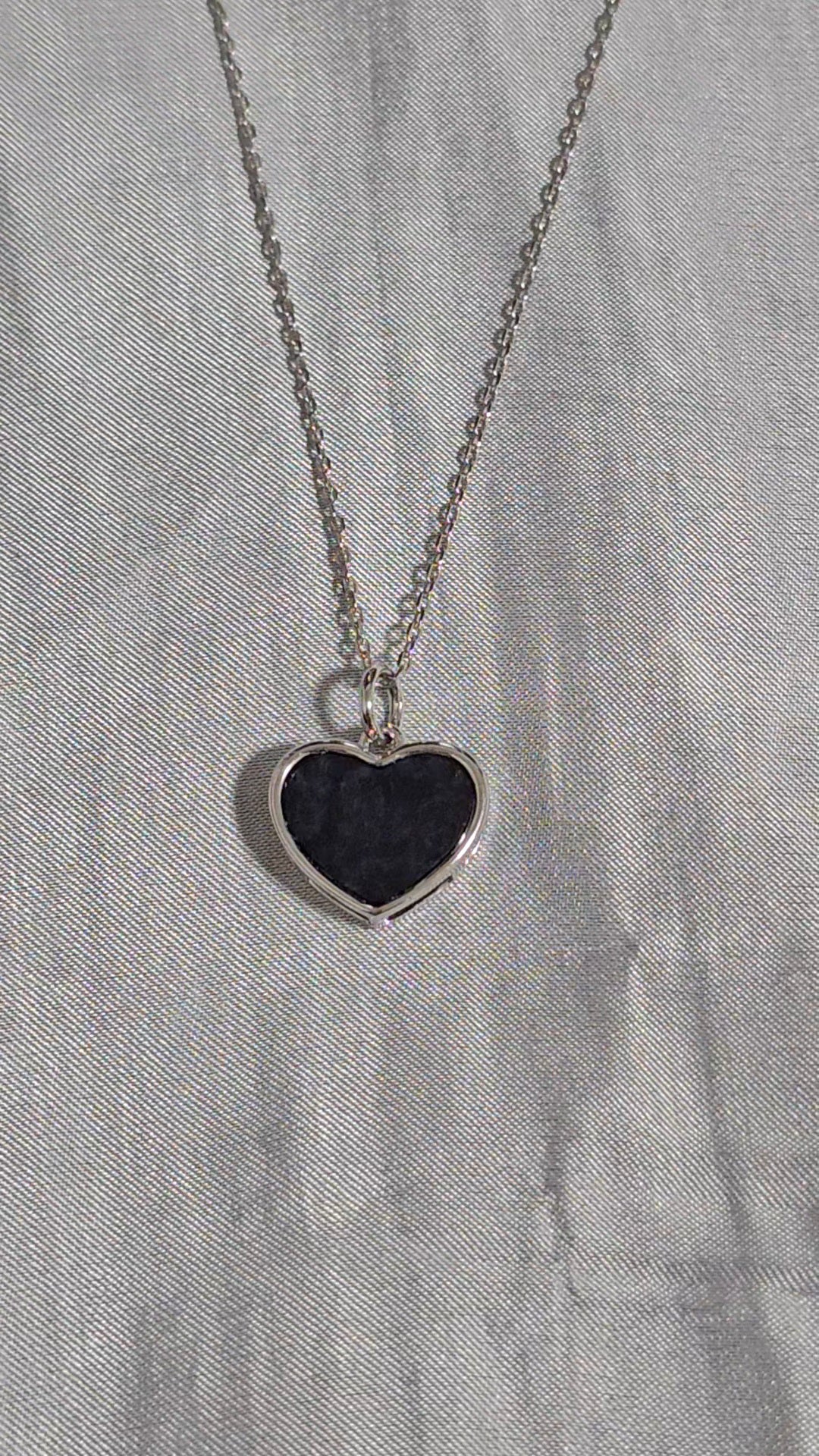 Guardian | Love Jadeite Necklace in Mysterious Black (18ct gold)