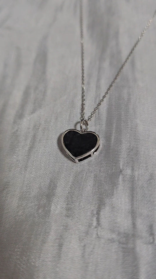 Guardian | Love Jadeite Necklace in Mysterious Black (18ct gold)
