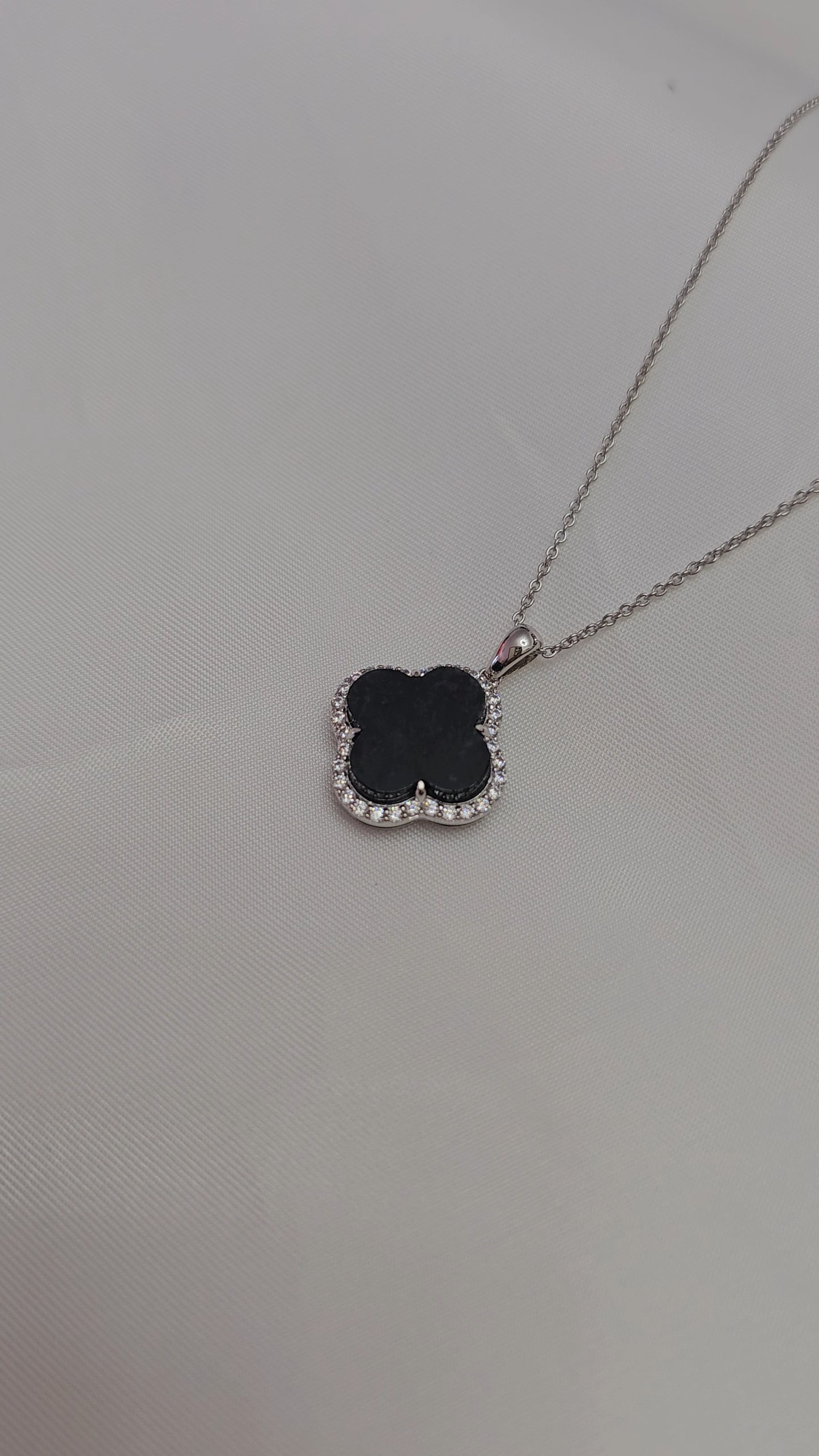 Nature | Serendipity Four Leaf Clover Jadeite Pendant in Mysterious Black (Rhodium-plated Sterling Silver)