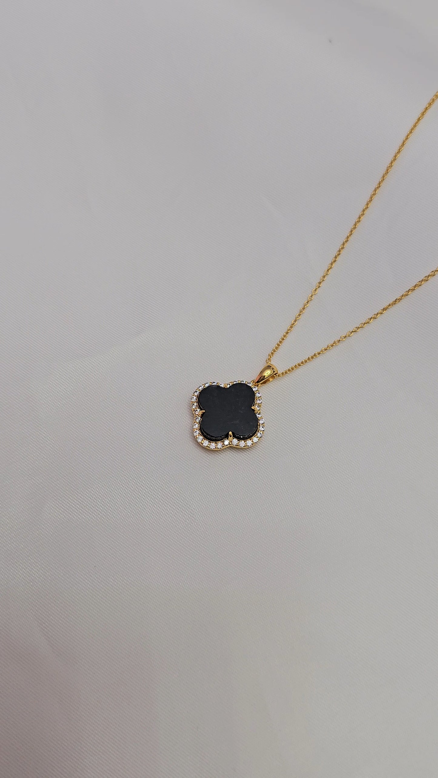 Nature | Serendipity Four Leaf Clover Jadeite Pendant in Mysterious Black (18K Gold Vermeil)