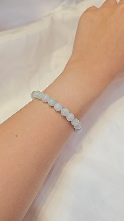 Yuan | Jadeite Bead Bracelet in Light Pastel Green and Dreamy White (7mm)