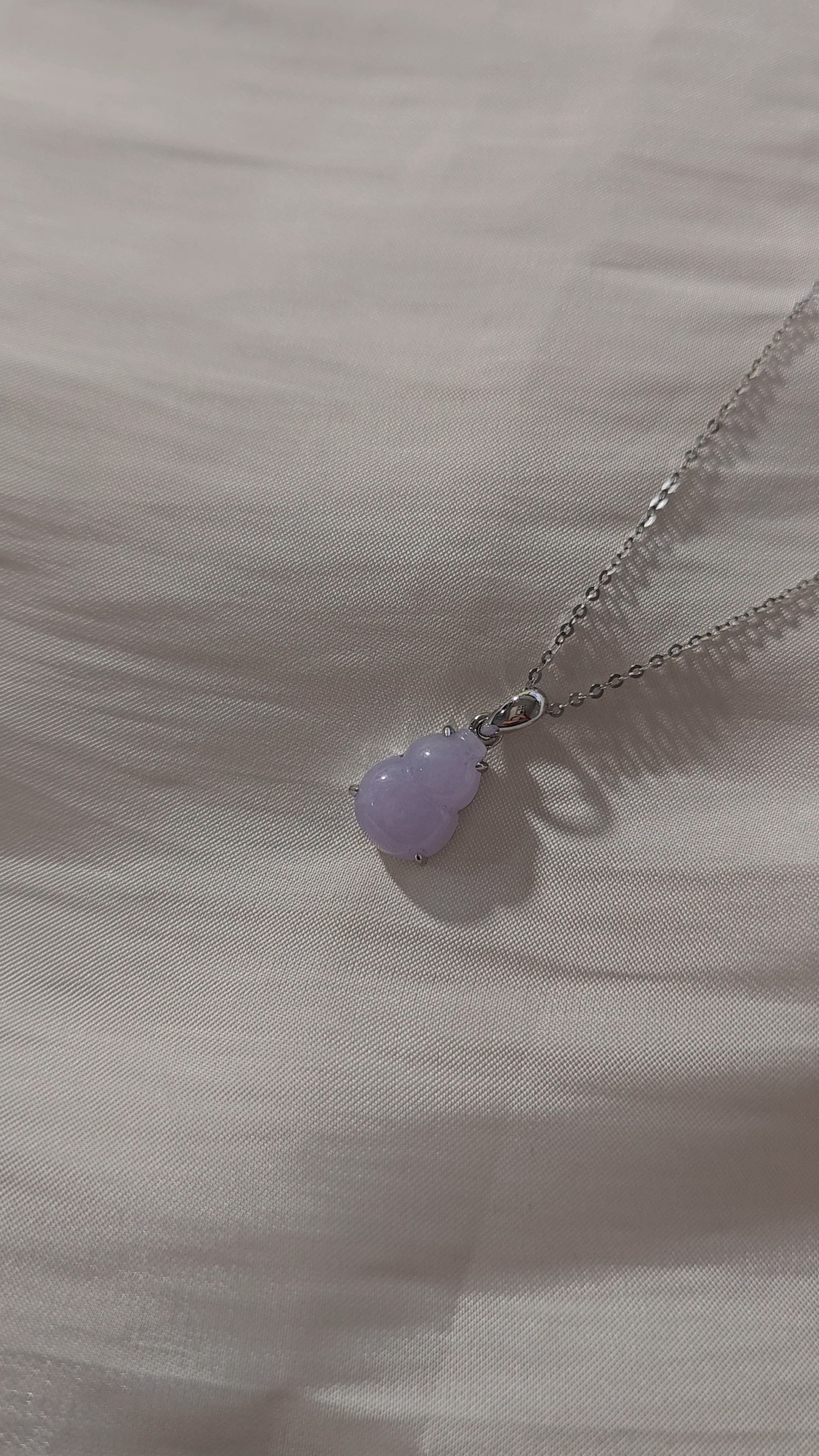 Guardian | Hulu Jadeite Pendant in Lavender Purple (18ct white gold)