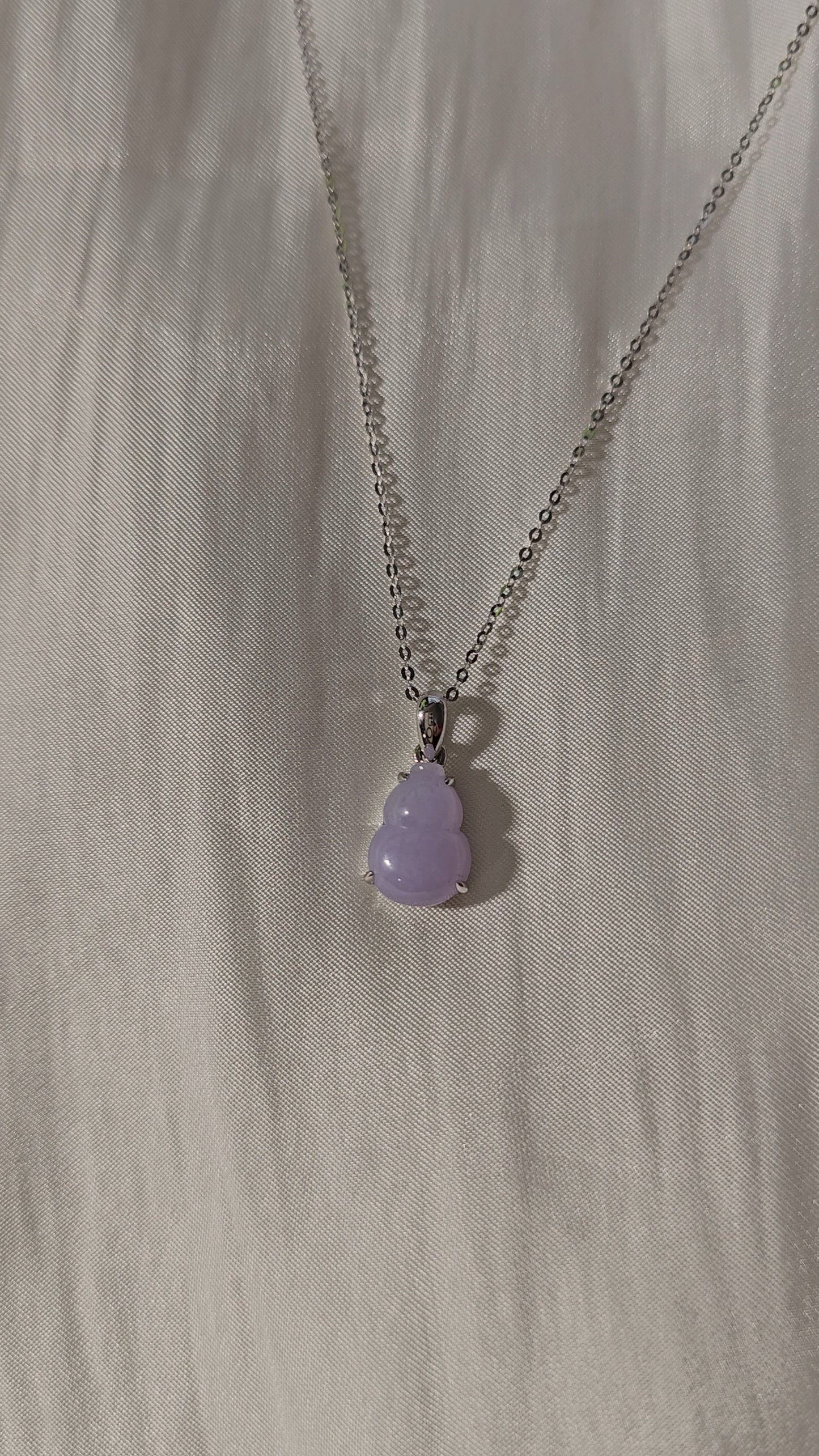 Guardian | Hulu Jadeite Pendant in Lavender Purple (18ct white gold)