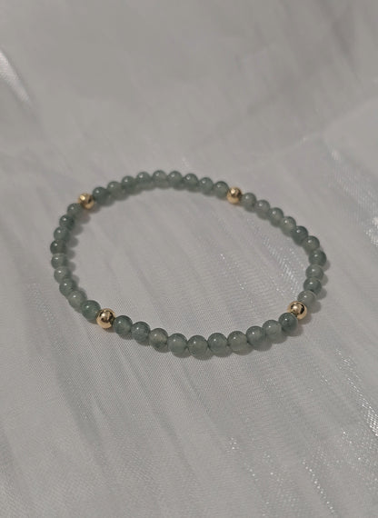 Yuan | 18ct gold Jadeite Bead Bracelet in Darker Aqua Green (4mm)