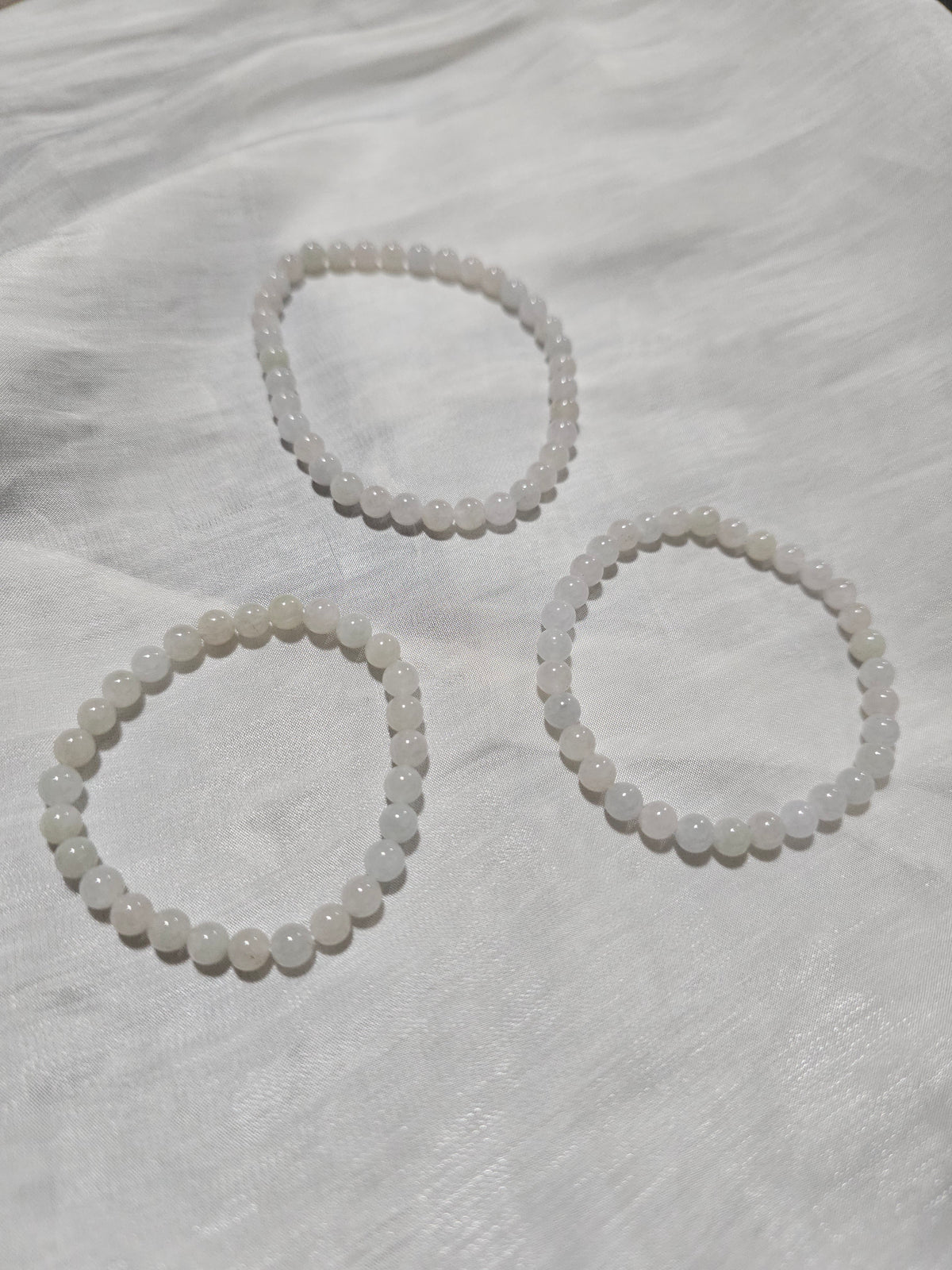 Yuan | Jadeite Bead Bracelet in Dreamy White (5mm)