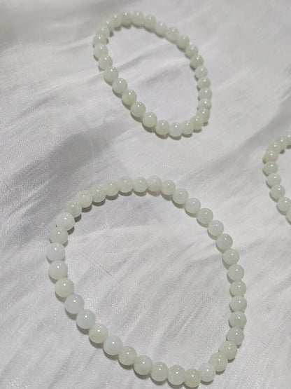 Yuan | Jadeite Bead Bracelet in Light Pastel Green (5mm)