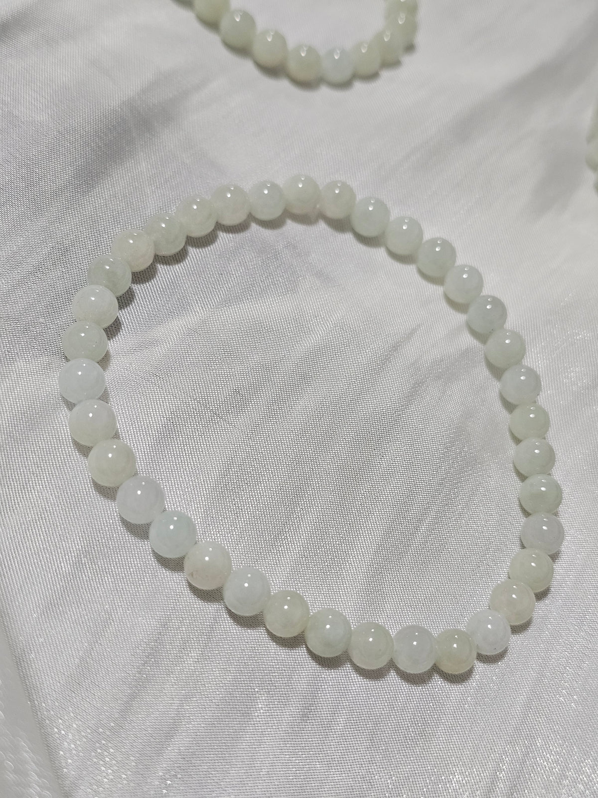 Yuan | Jadeite Bead Bracelet in Light Pastel Green (5mm)