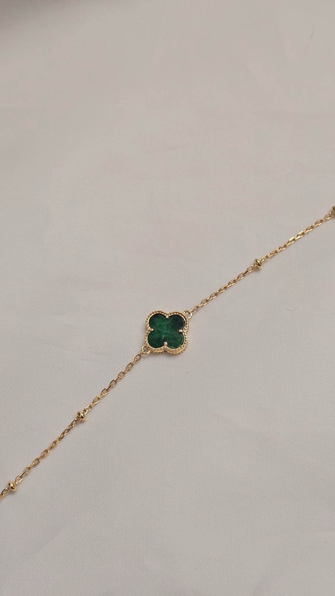 Nature | Serendipity Four Leaf Clover Jadeite Bracelet in Deep Floral Green (18ct yellow gold)