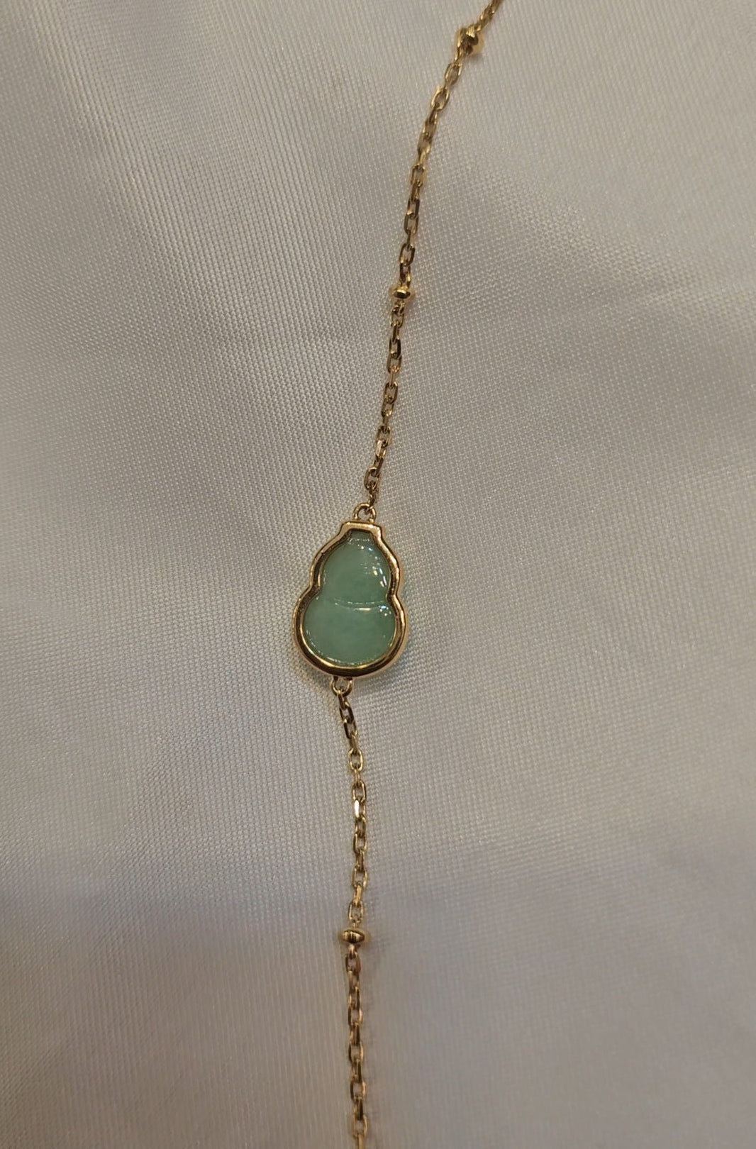 Guardian | Hulu Jadeite Bracelet in Pastel Green
