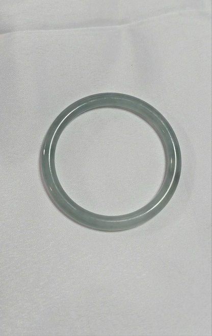 GUARDIAN | JAYDE Untreated Grade-A Jadeite Bangle in Aqua Green (54.5mm Thin Round)