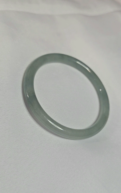 GUARDIAN | JAYDE Untreated Grade-A Jadeite Bangle in Aqua Green (54.5mm Thin Round)