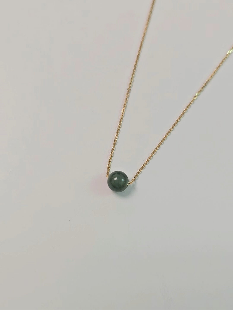 Yuan | Minimalist Floating Jadeite Necklace in Aqua Green