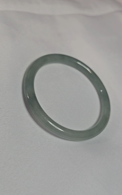 GUARDIAN | JAYDE Untreated Grade-A Jadeite Bangle in Aqua Green (54.5mm Thin Round)